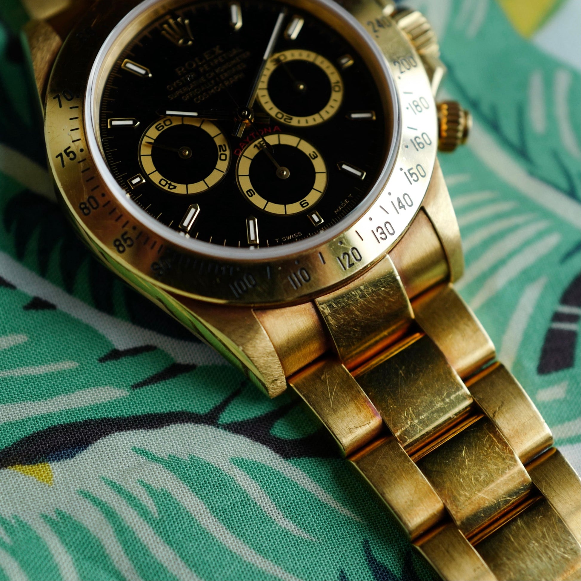 Rolex Yellow Gold Cosmograph Daytona Ref. 16528 in Superb Condition