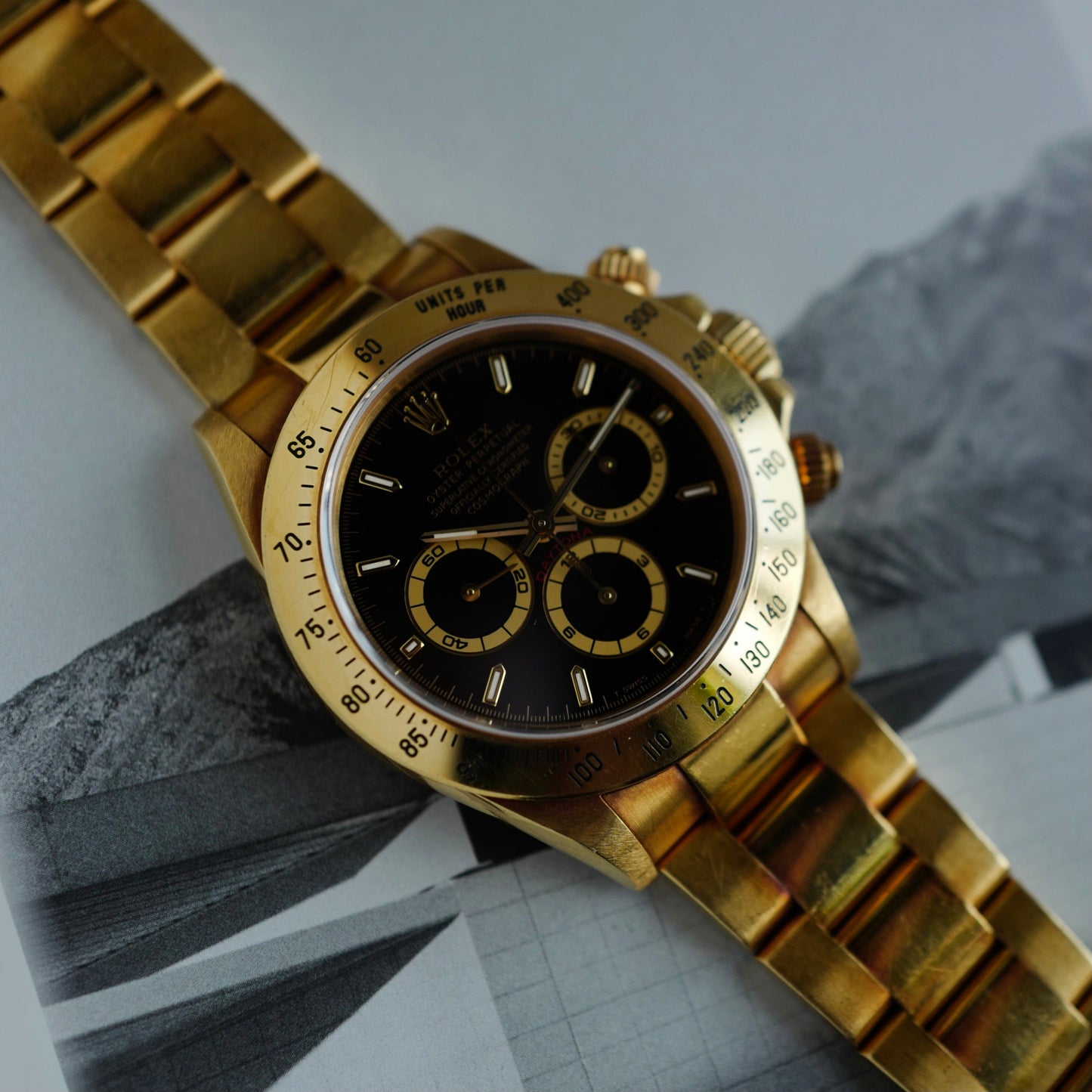 Rolex Yellow Gold Cosmograph Daytona Ref. 16528 in Superb Condition