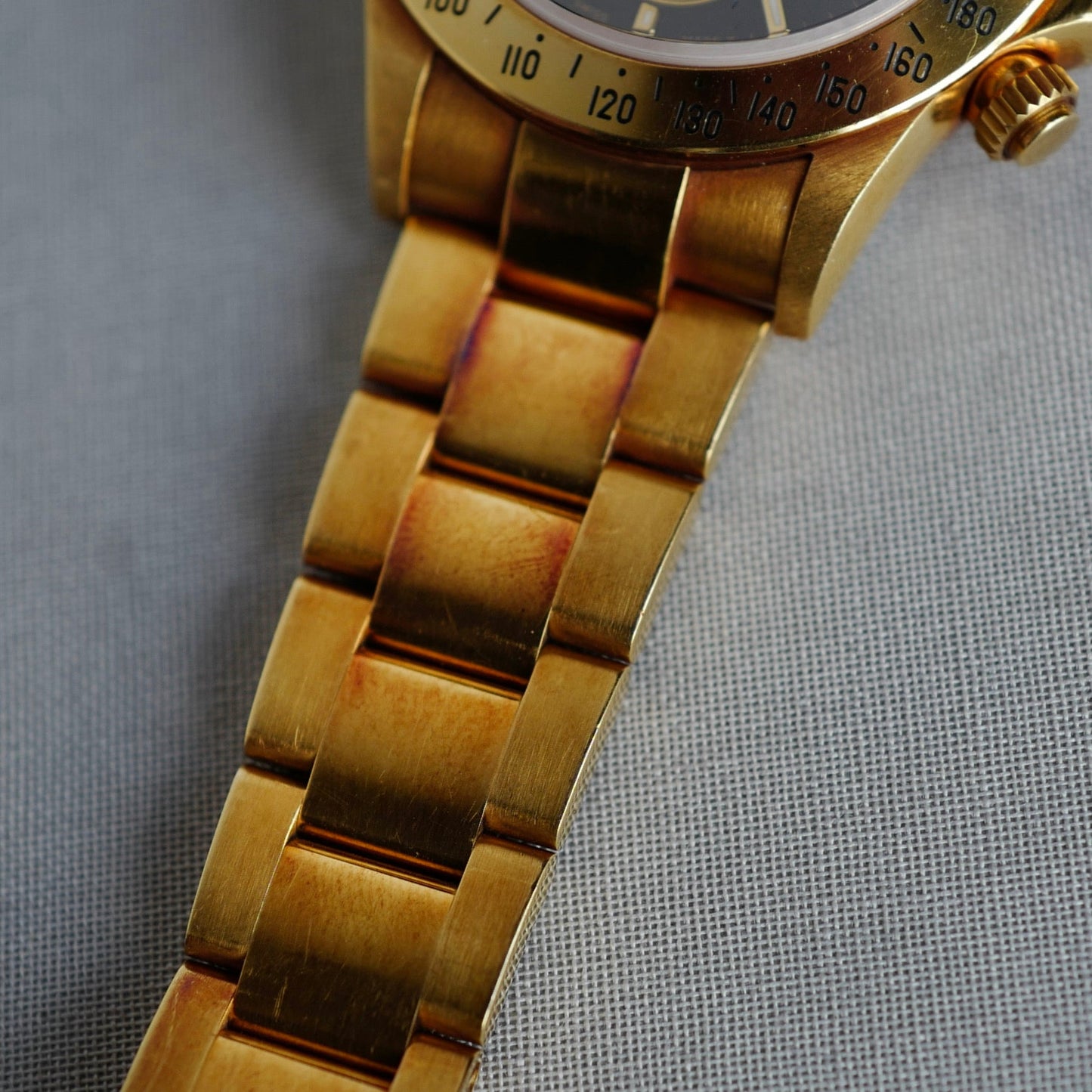 Rolex Yellow Gold Cosmograph Daytona Ref. 16528 in Superb Condition