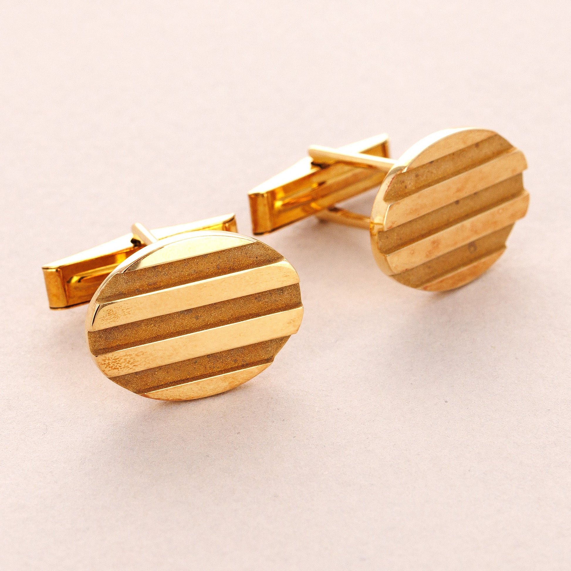 Tiffany & Co. Yellow Gold Cufflinks (Objet)