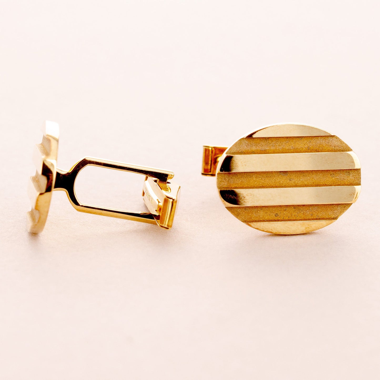 Tiffany & Co. Yellow Gold Cufflinks (Objet)