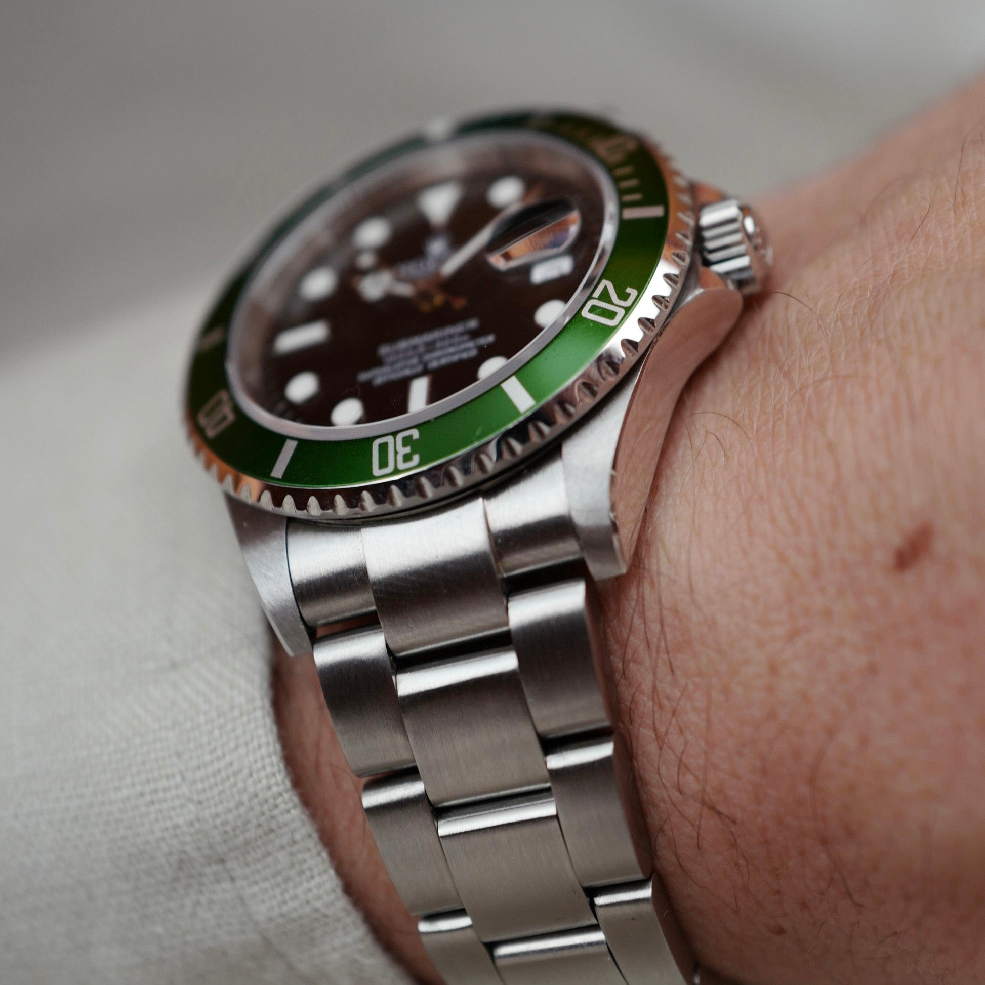 Rolex Submariner Anniversary Kermit Watch Ref. 16610 with Flat Four Bezel (NEW ARRIVAL)