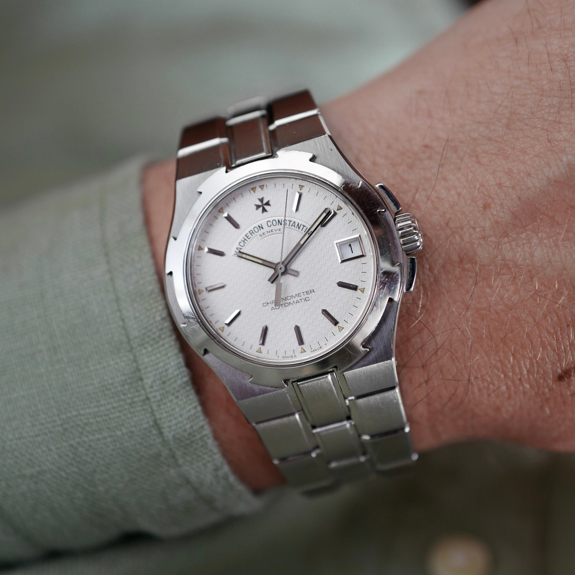 Vacheron Constantin Steel Automatic Overseas Ref. 42050 (NEW ARRIVAL)