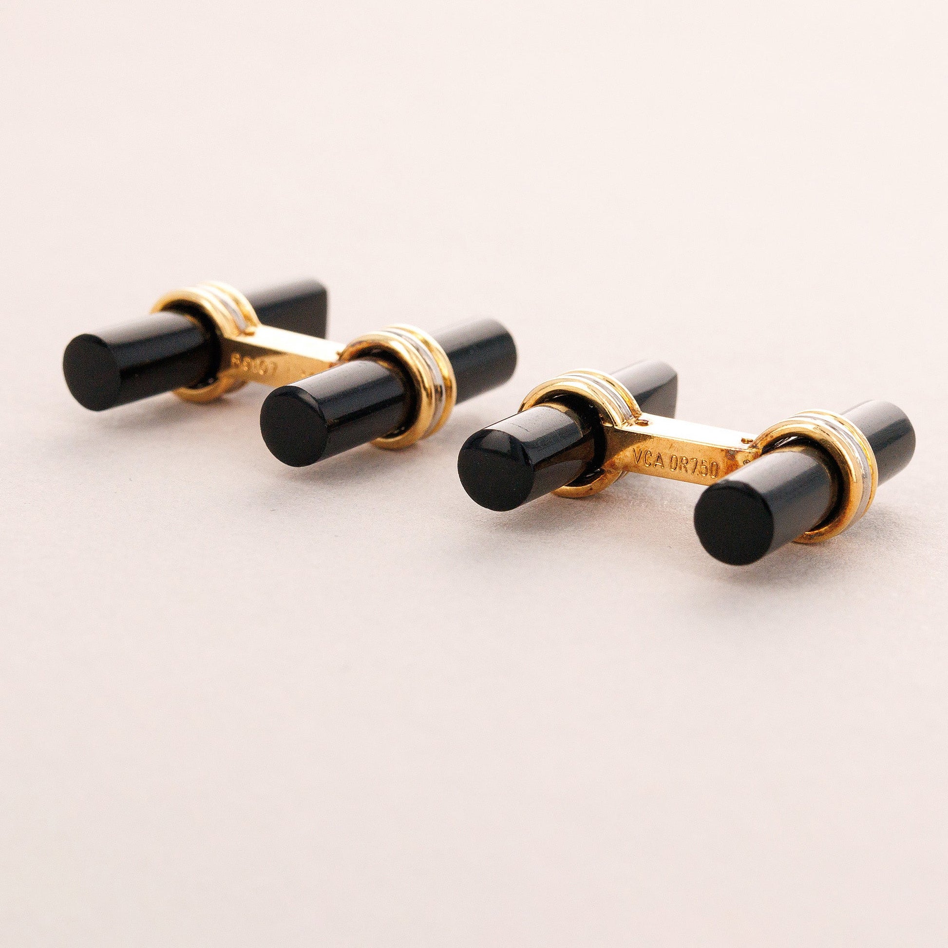 Van Cleef & Arpels Yellow and White Gold Cufflinks with Onyx Bars (Objet)