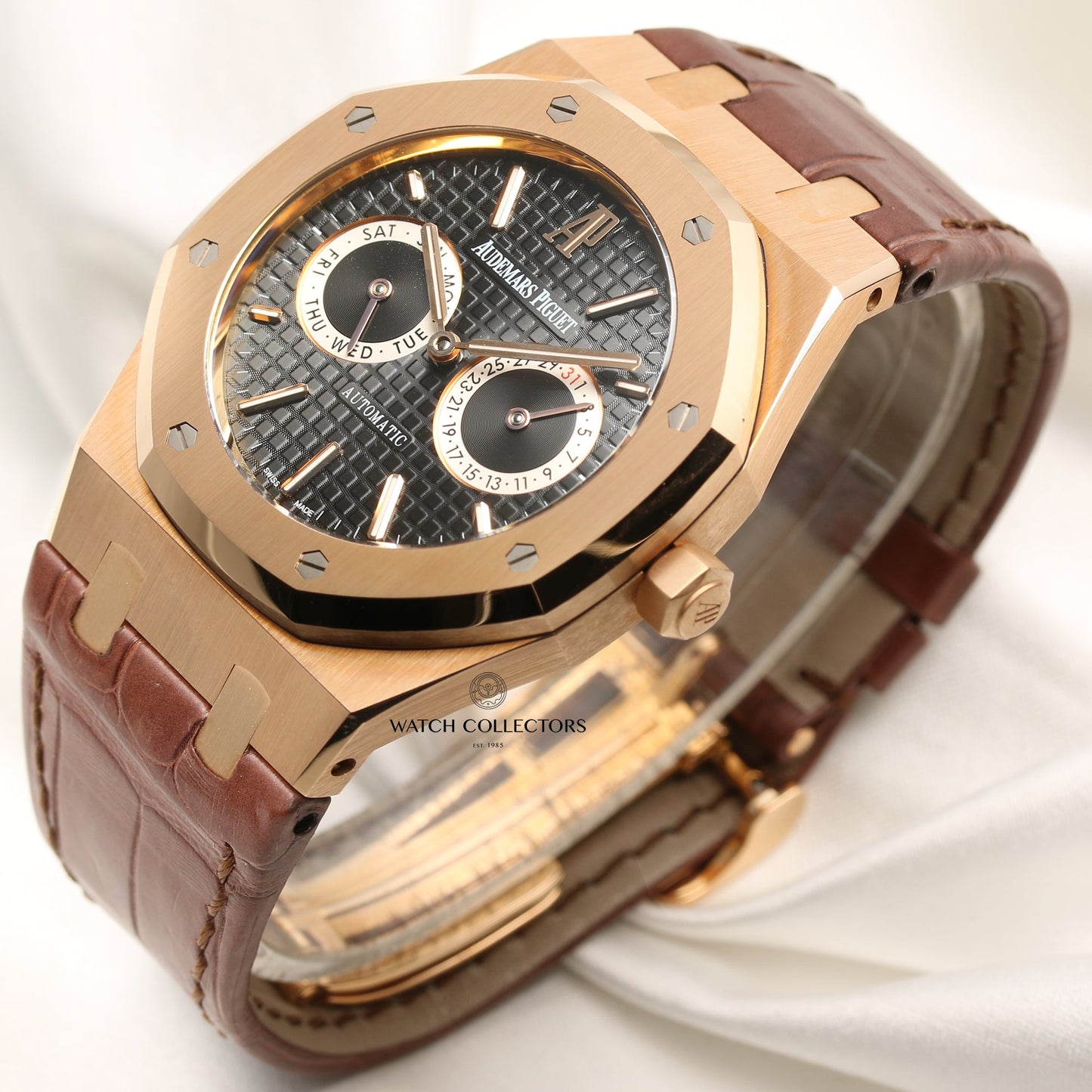 Unworn Full Set Audemars Piguet Royal Oak Day Date Campeon Del Mundo 2010 18k Rose Gold 26330OR.OO.D088CR.99