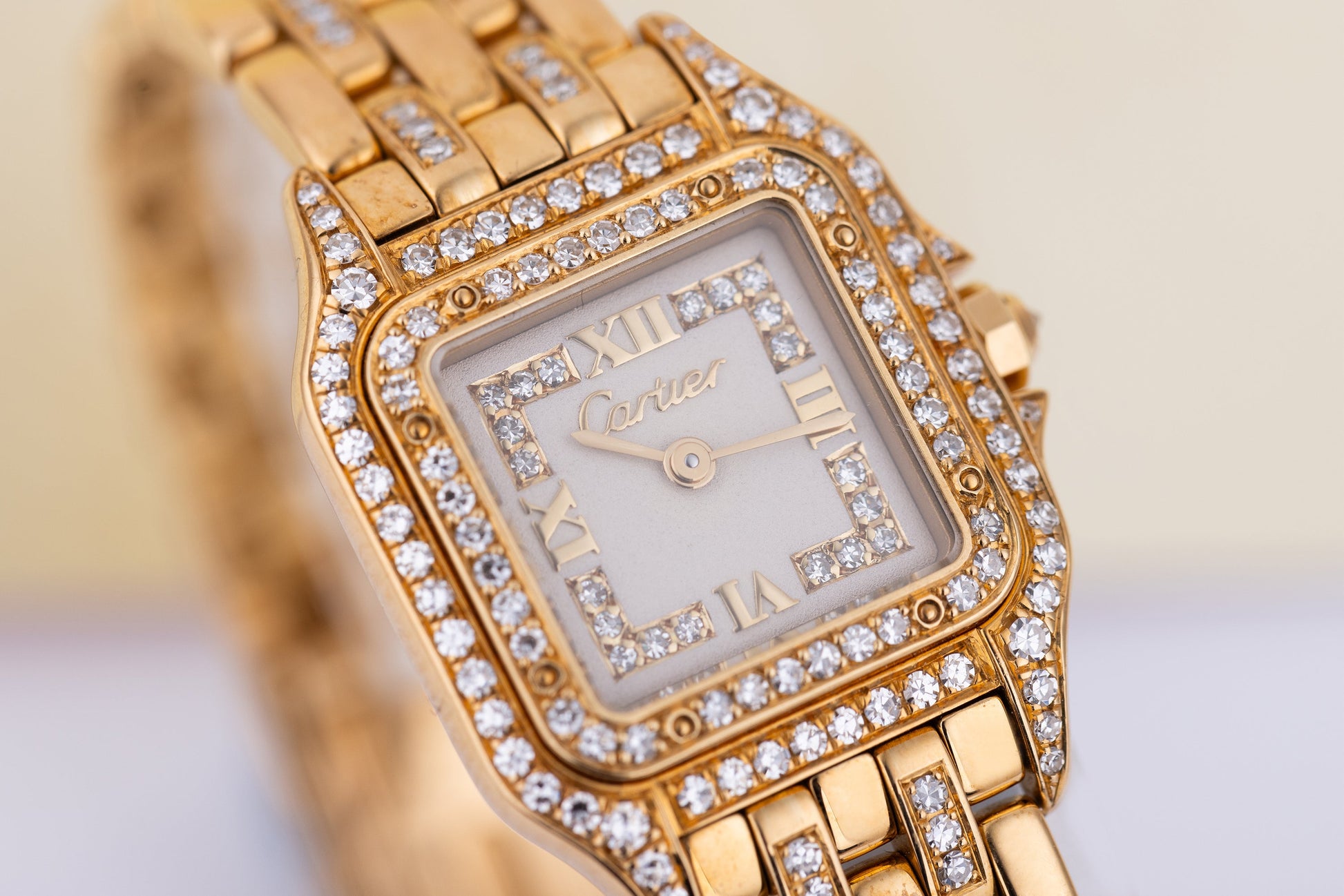 Unworn Cartier Panthere | REF. 8057915 | Cream Diamond Dial, Diamond Bezel & Bracelet | 22mm | 18k Yellow Gold