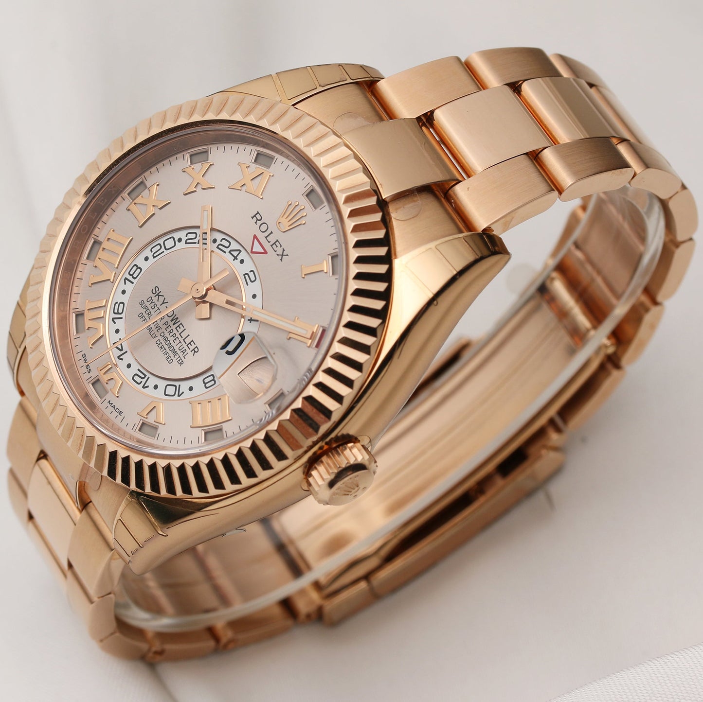 Unworn Full-Set Rolex Sky-Dweller 326935 18K Rose Gold