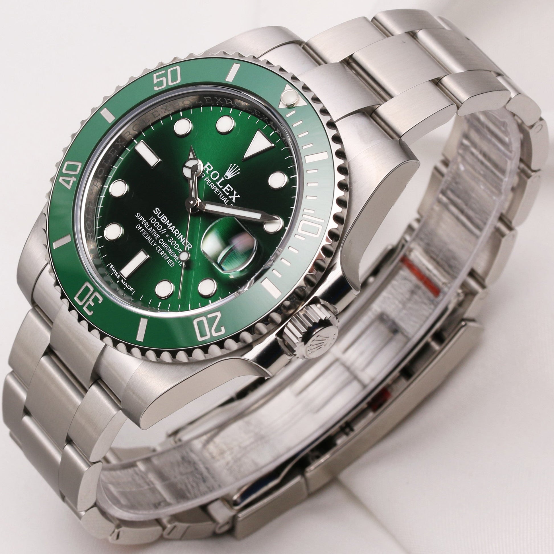 Unworn full-set Rolex Submariner 116610LV Stainless Steel Green Bezel "Hulk"