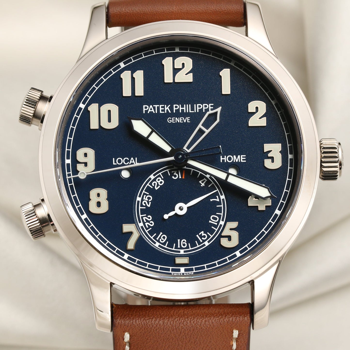 Unworn Patek Philippe Calatrava Travel Time Pilot 5524G-001 18k White Gold