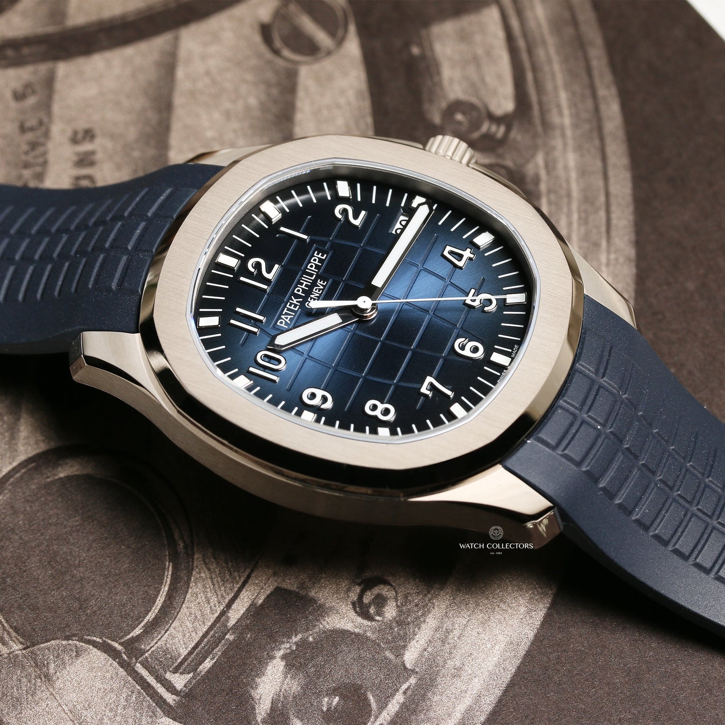 Unworn 2020 Patek Philippe Aquanaut 5168G-001 Blue 18k White Gold