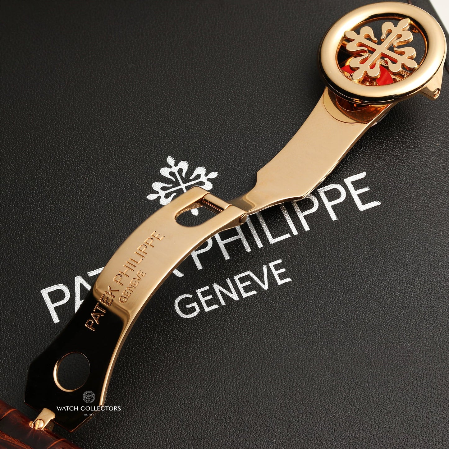 Unworn Patek Philippe Complications World Time 5230R-001 18k Rose Gold