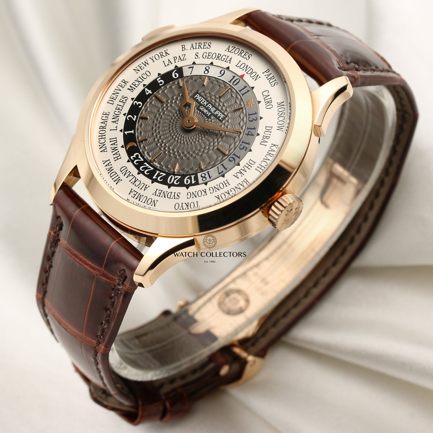 Unworn Patek Philippe Complications World Time 5230R-001 18k Rose Gold