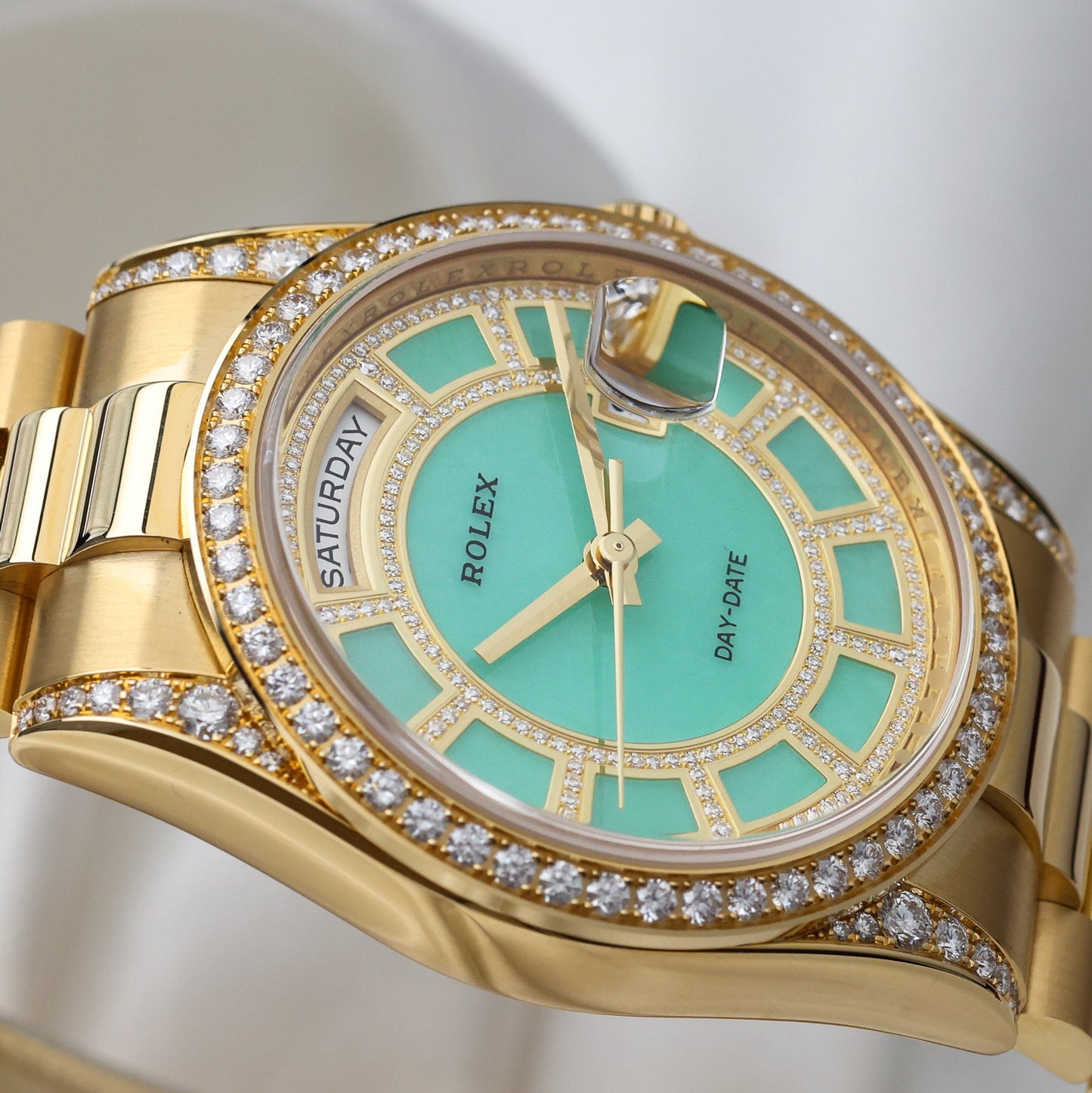 Unworn Rolex Day-Date Carousel | Green Jade Dial | 118388 | Diamond Dial, Bezel & Shoulders | 18k Yellow Gold