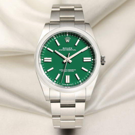 Unworn Rolex Oyster Perpetual 41mm 124300 Green Dial 2021