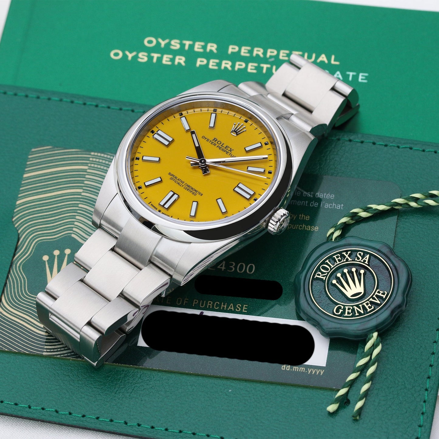 Unworn Rolex Oyster Perpetual 41 | Yellow dial | REF. 124300 | Stainless Steel | Box & Papers | 2021