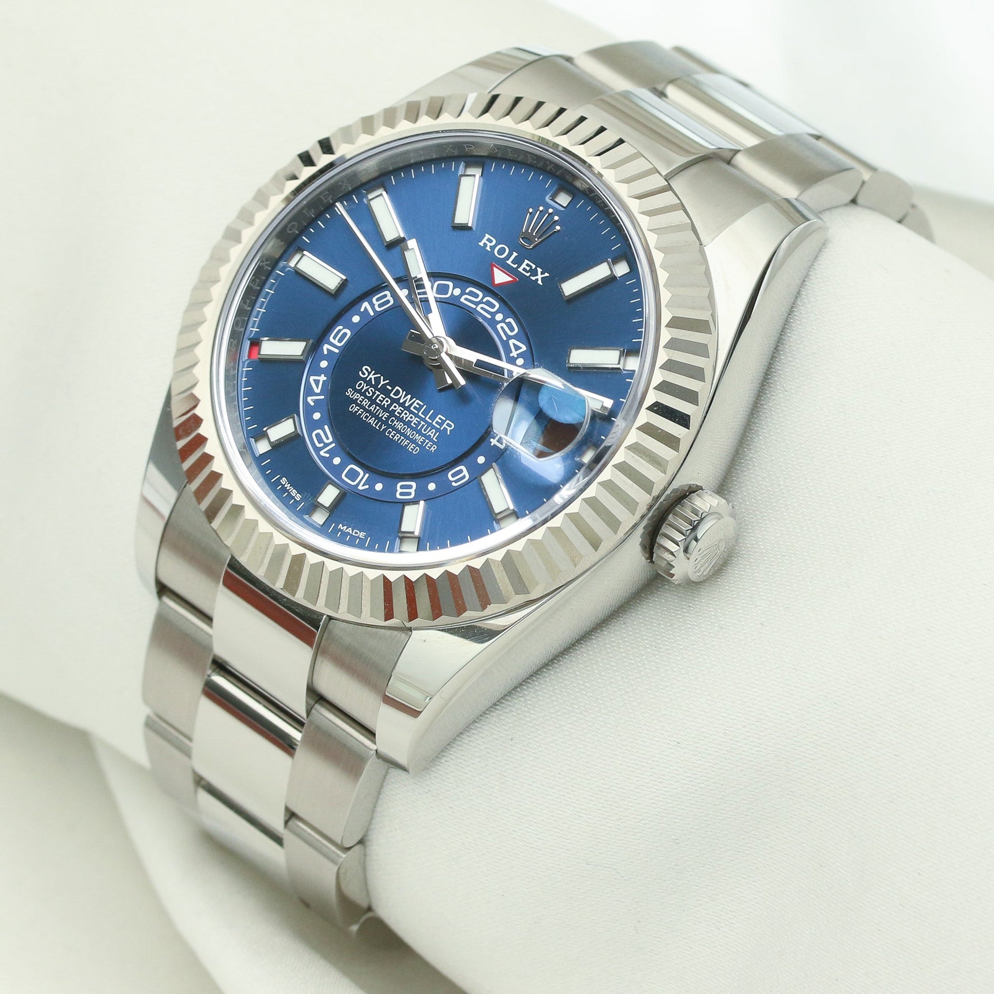 Unworn Rolex Sky-Dweller | REF. 326934 | Blue dial | 2020 | Stainless Steel & 18k White Gold bezel | Box & Papers