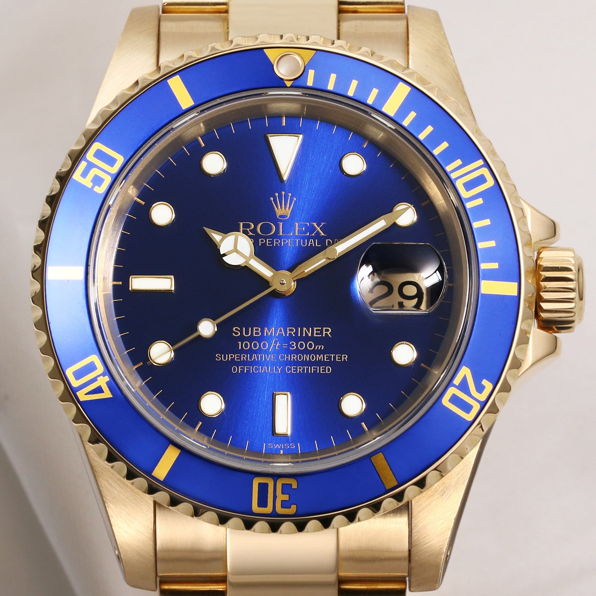 Rolex Submariner Date 16618 18K Yellow Gold Blue