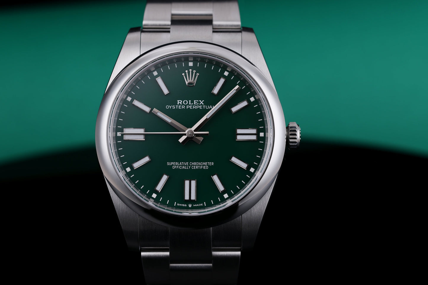 Unworn Rolex Oyster Perpetual 41mm | REF. 124300 | Green Dial | Box & Papers | 2021