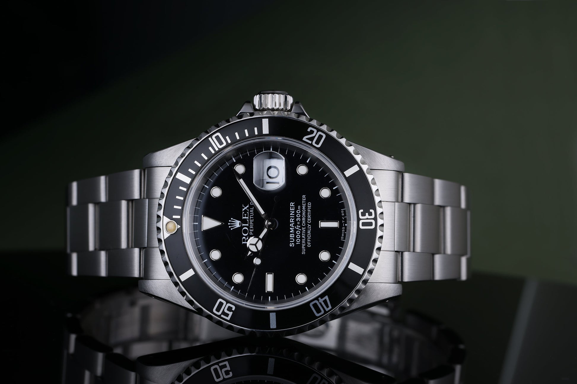 Rolex Submariner | REF. 16610 | Box & Papers | 1996 | Stainless Steel