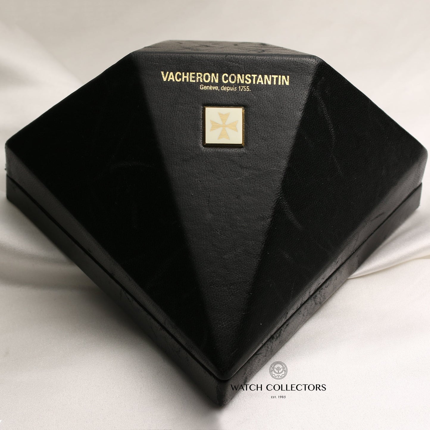 Vacheron Constantin 27620-180J-8 18k Yellow Gold Factory Diamonds